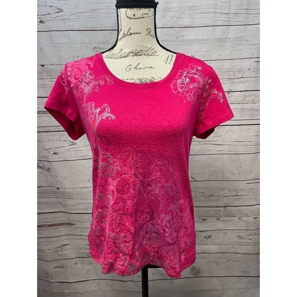 St. Johns large pink t shirt‎